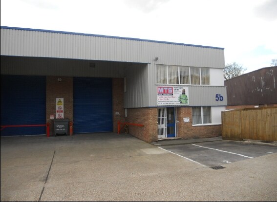 5A-5B Herald Rd, Southampton for sale Primary Photo- Image 1 of 1