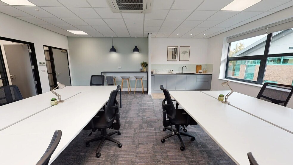 Dairyhouse Ln, Altrincham to rent - Matterport 3D Scan - Image 2 of 13