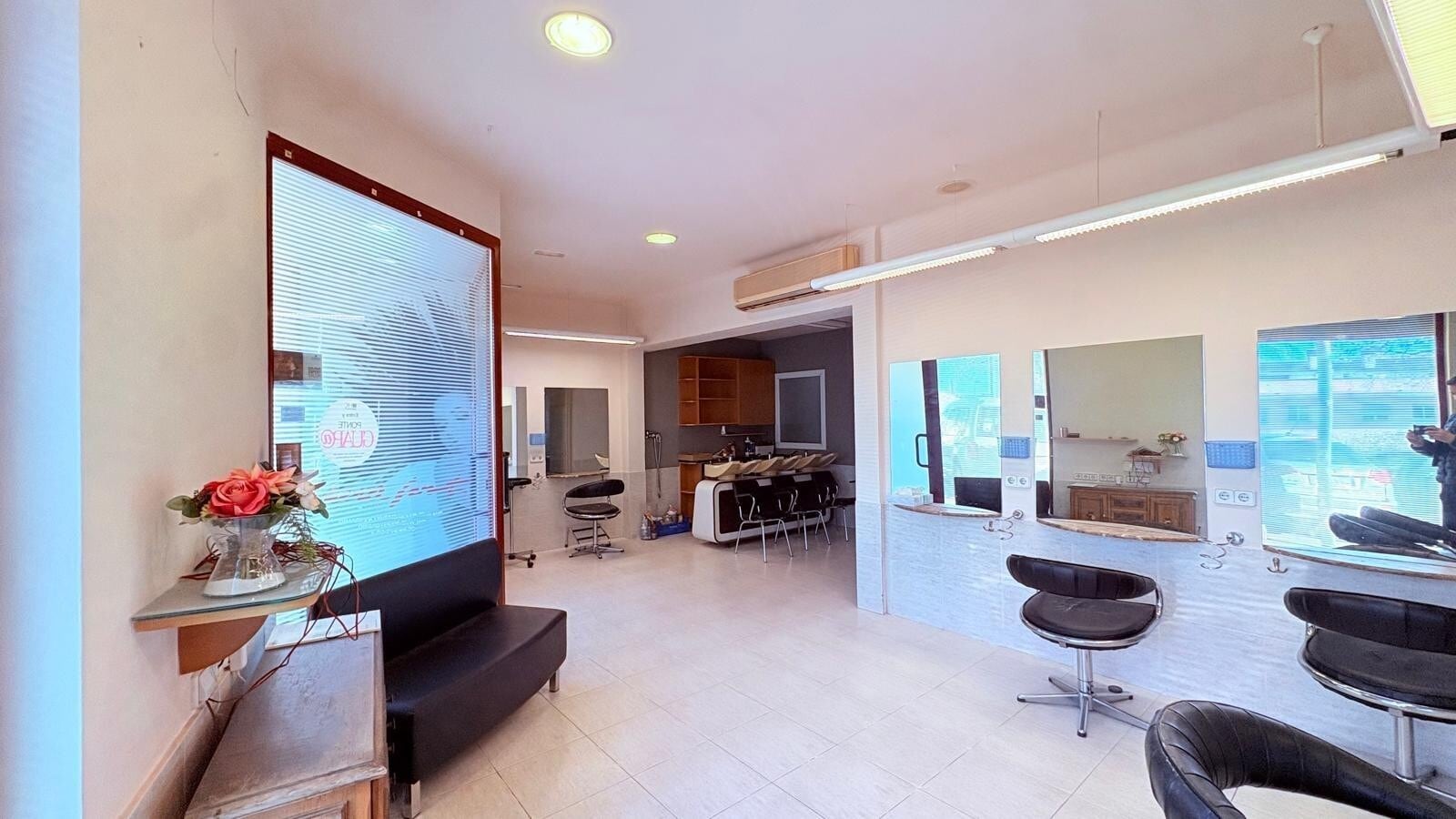 Castellar del Vallès, BAR 08211 - Unit - -  - Interior Photo - Image 1 of 18