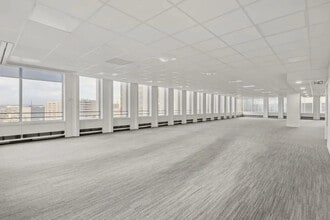 1 Place De La Pyramide, Puteaux for sale Interior Photo- Image 1 of 3