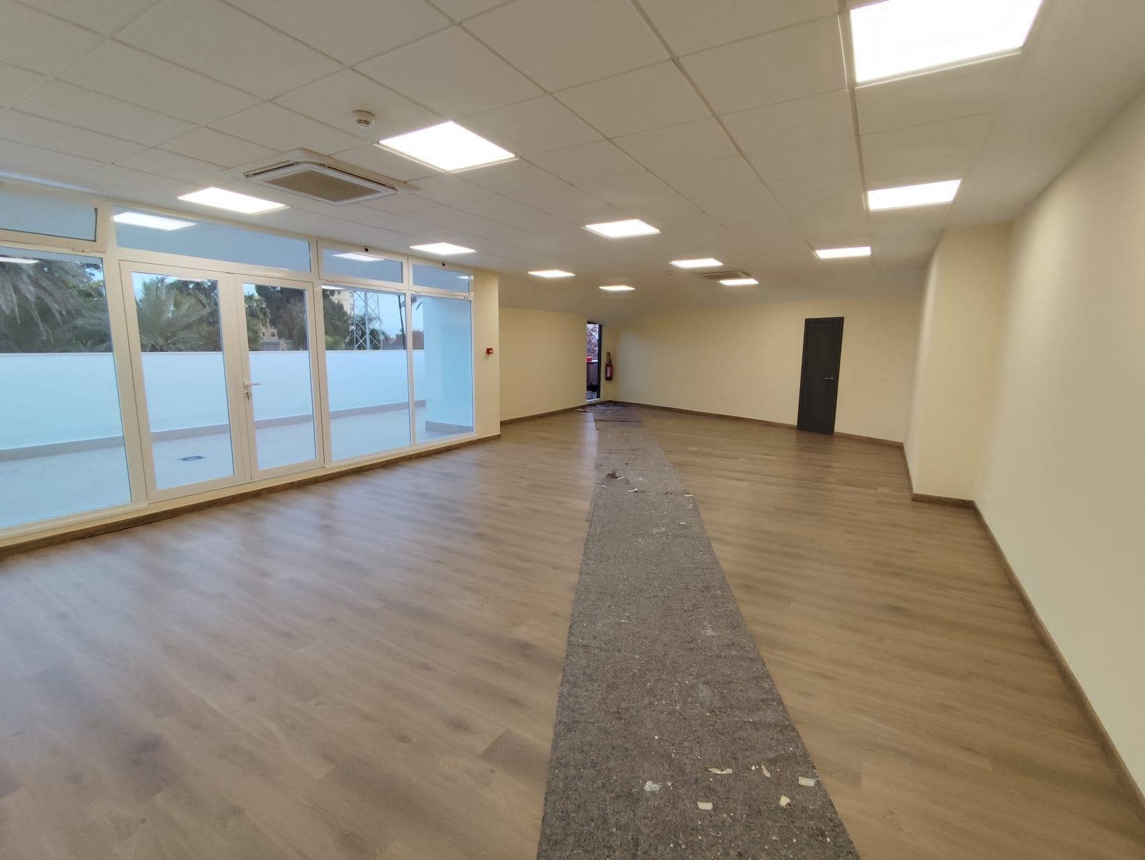 Office in SEVILLA to rent Building Photo- Image 1 of 20