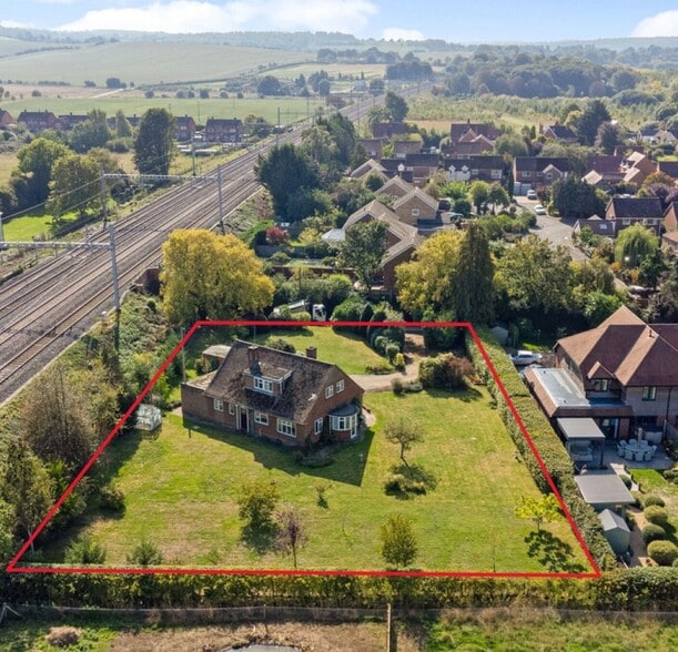 Cross Keys Rd, Goring for sale - Primary Photo - Image 1 of 1