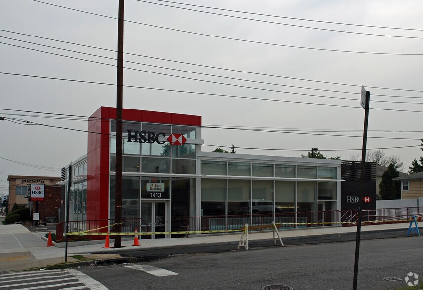 1413 Hylan Blvd, Staten Island 10305 UK