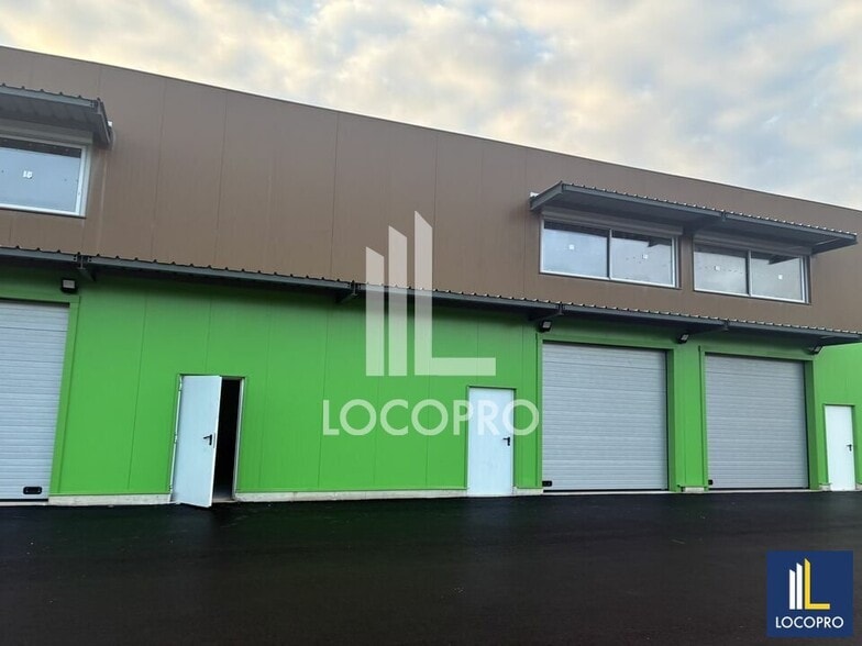 Light Industrial in Les Arcs for sale - Building Photo - Image 2 of 13