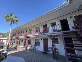 27-Rm Motel With Restaurant For Sale! - Commercial Property