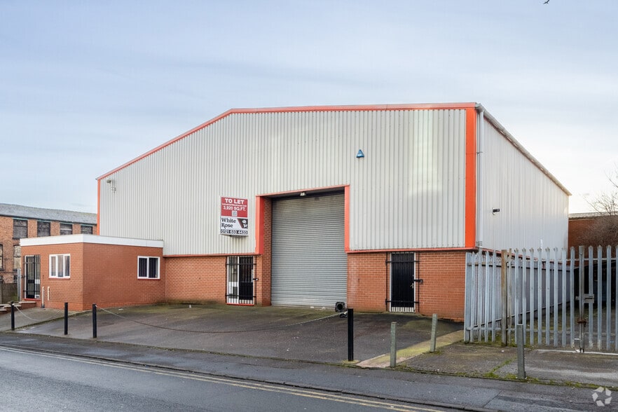 48 Short Acre St, Walsall to rent - Building Photo - Image 1 of 6