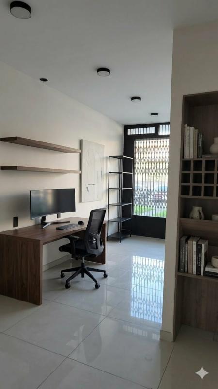 Retail in Tassin-la-Demi-Lune to rent Interior Photo- Image 1 of 7