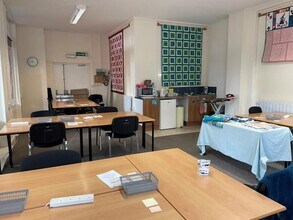 8-10 Lower Blakemere Rd, Dorchester to rent Interior Photo- Image 1 of 4