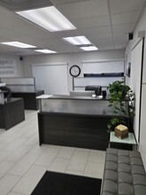 300 NW 70th Ave, Plantation, FL for rent Building Photo- Image 1 of 8