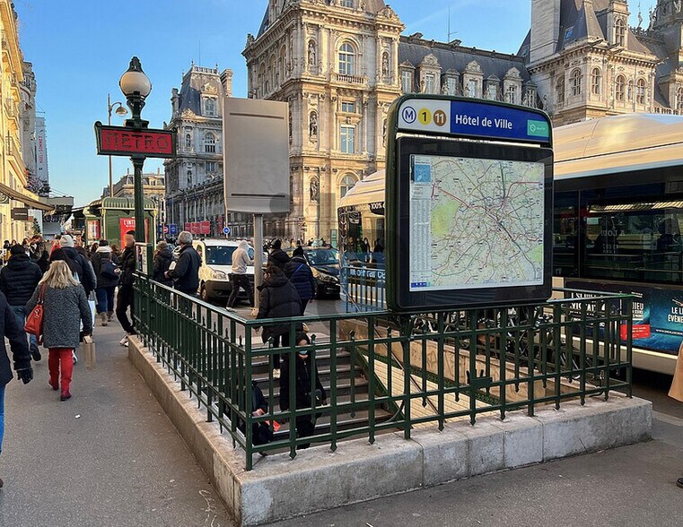 Retail in Paris to rent - Building Photo - Image 1 of 1
