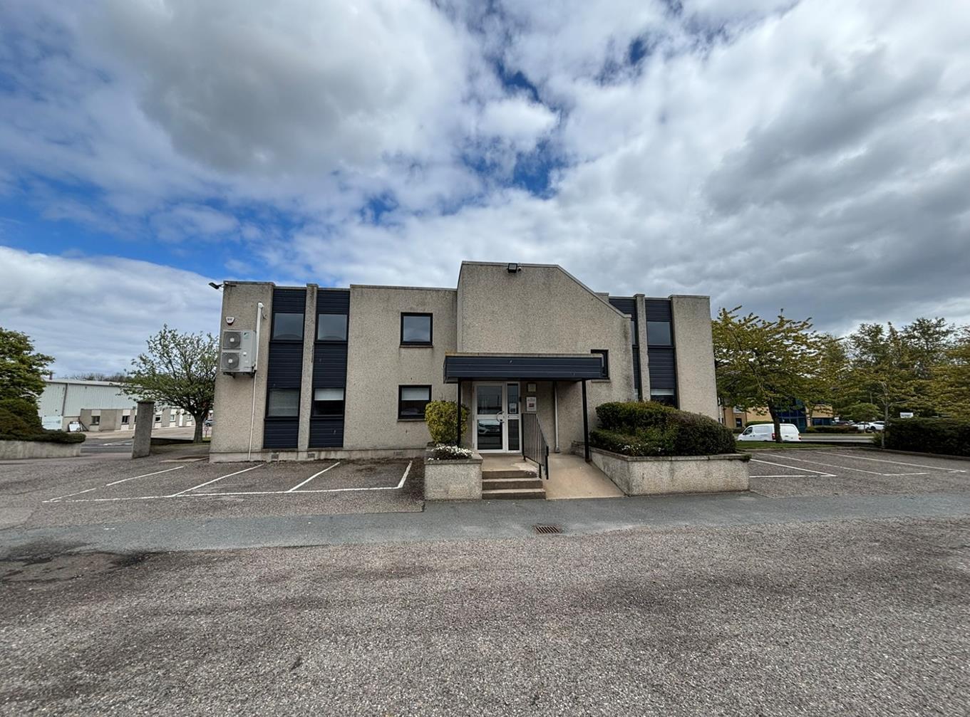Denmore Rd, Bridge Of Don to rent Building Photo- Image 1 of 3