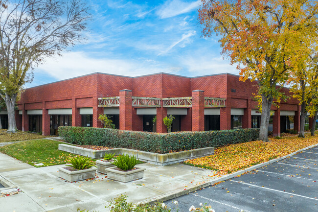 More details for 5860 W Las Positas Blvd, Pleasanton, CA - Office, Light Industrial for Rent