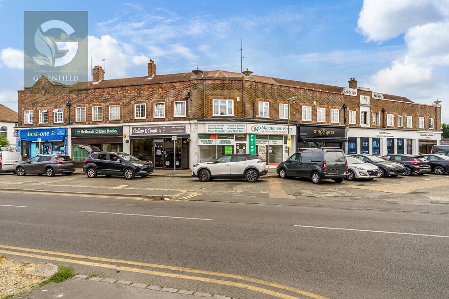 8 Stoneleigh Park Rd, Epsom to rent - Building Photo - Image 2 of 2