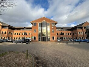 450 Bath Rd, West Drayton to rent Building Photo- Image 1 of 12