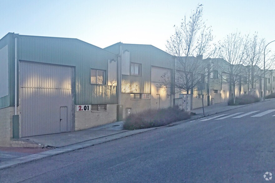 Calle Arroyo de Valmores, 5, Quer, Guadalajara for sale - Building Photo - Image 1 of 2