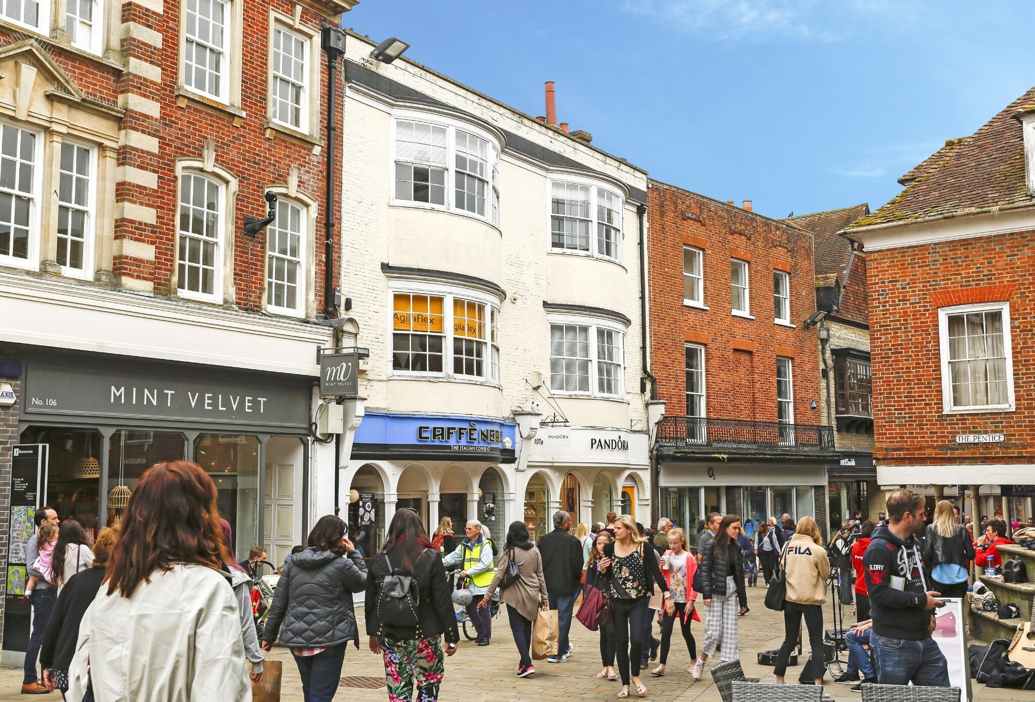 107-107A High St, Winchester for sale Primary Photo- Image 1 of 1