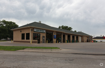 1928 NW Topeka Blvd, Topeka, KS for sale Building Photo- Image 1 of 9