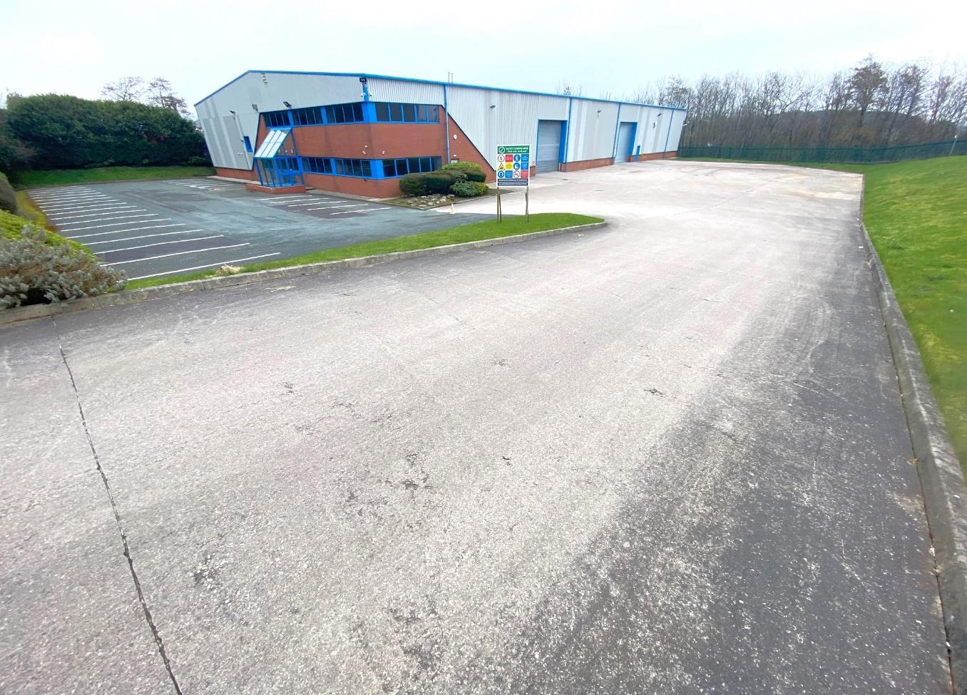 Duttons Way, Blackburn to rent Building Photo- Image 1 of 3