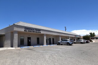 10657 Vista Del Sol Dr, El Paso, TX for rent Building Photo- Image 1 of 9