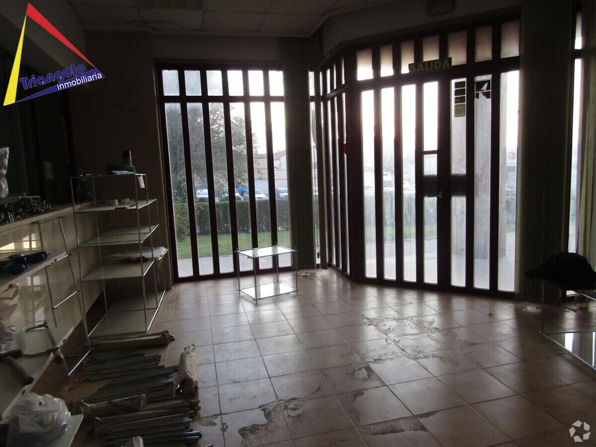 Segovia, SEG 40004 -  -  - Interior Photo - Image 2 of 10