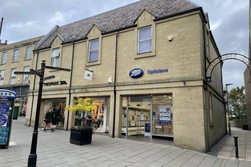 36-38 Bondgate Within, Alnwick to rent - Building Photo - Image 2 of 2