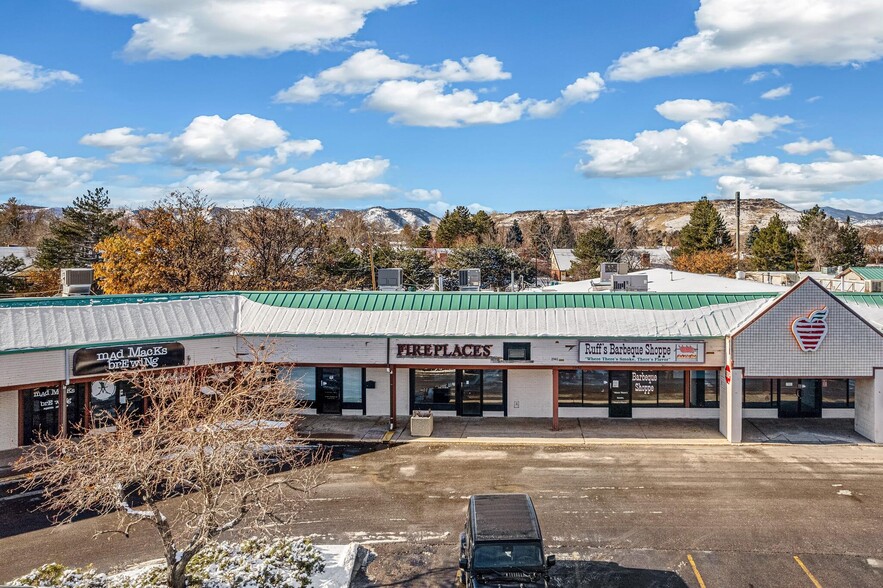 1901-1961 Youngfield St, Lakewood, CO for rent - Building Photo - Image 2 of 25