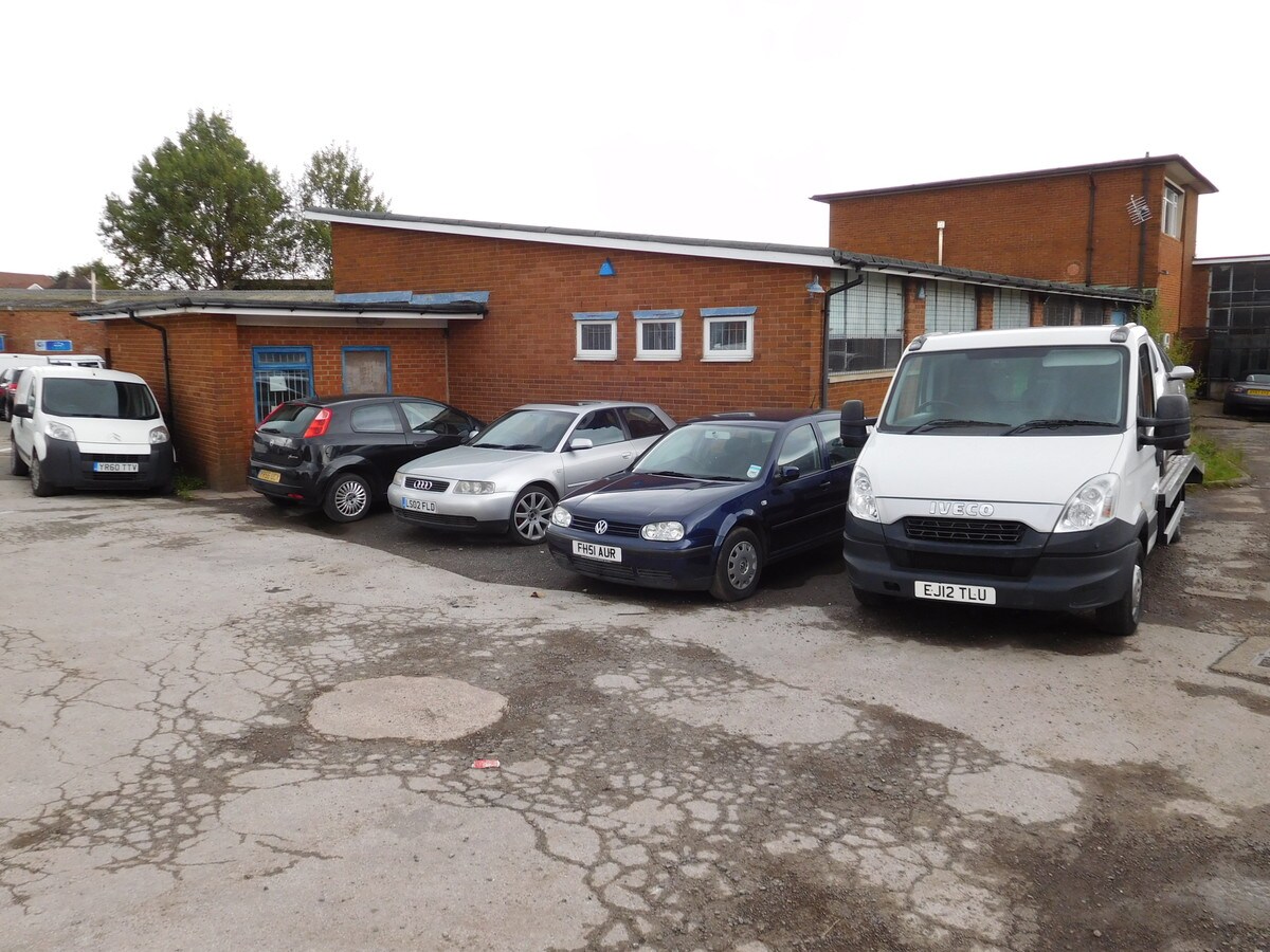 Tenlons Rd, Nuneaton CV10 7HR UK