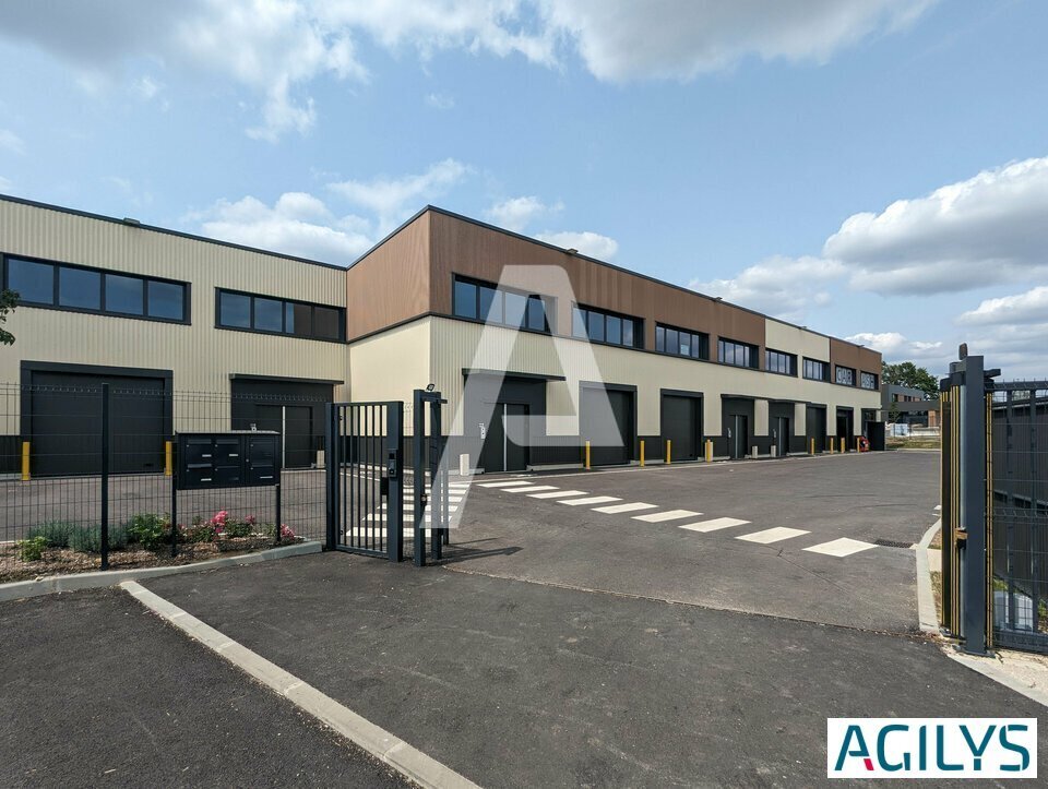 2-4 Rue Sébastienne Guyot, Marcoussis to rent Building Photo- Image 1 of 15