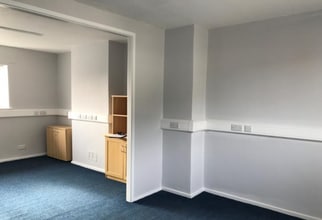 400-402 Chaddock Ln, Manchester to rent Interior Photo- Image 2 of 3