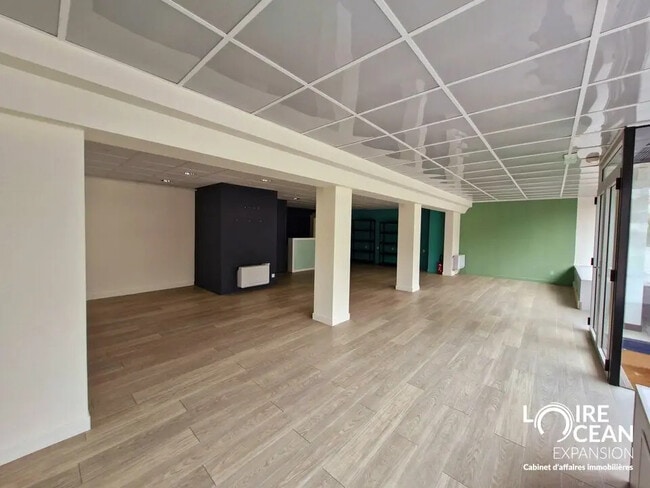 Location Commerce 95 m²