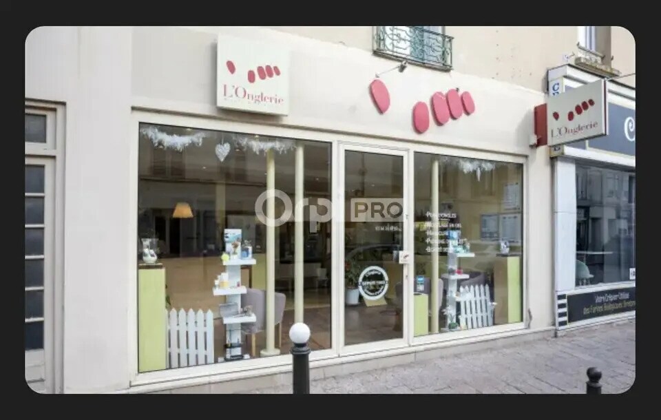 Retail in Mareuil-lès-Meaux for sale Building Photo- Image 1 of 3