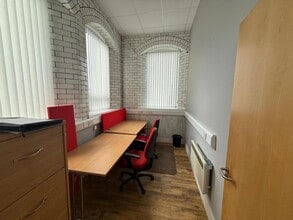 28B Bridge St, Burry Port to rent Interior Photo- Image 2 of 5