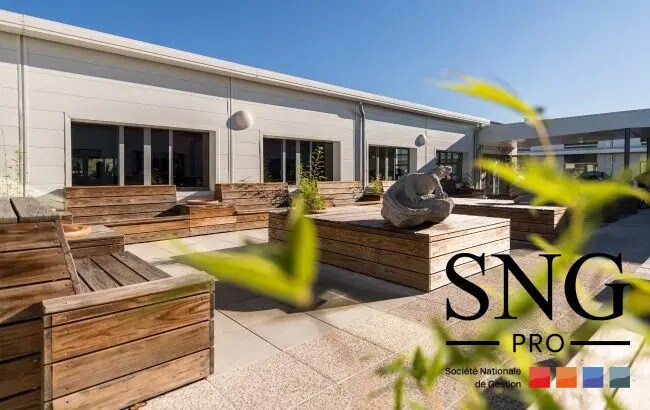 Office in Le Tholonet to rent Building Photo- Image 1 of 7