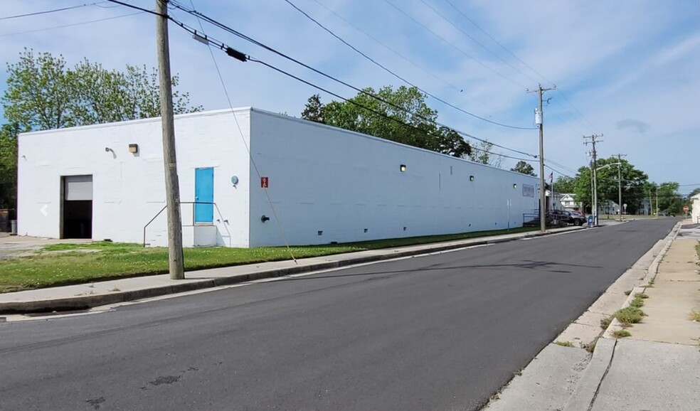 105 N Dulany Ave, Fruitland, MD for sale - Building Photo - Image 1 of 1