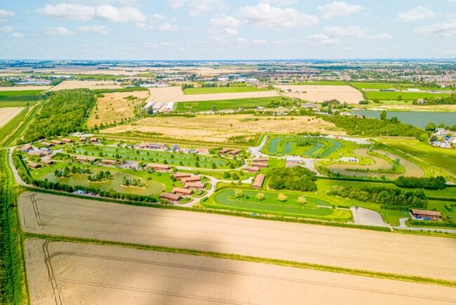 More details for Five House Ln, Boston - Leisure for Sale