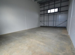 Roundswell Business Park, Barnstaple to rent Interior Photo- Image 1 of 2