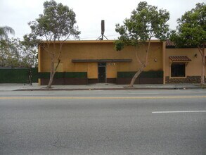 5017 S Western Ave, Los Angeles, CA for rent Building Photo- Image 1 of 43