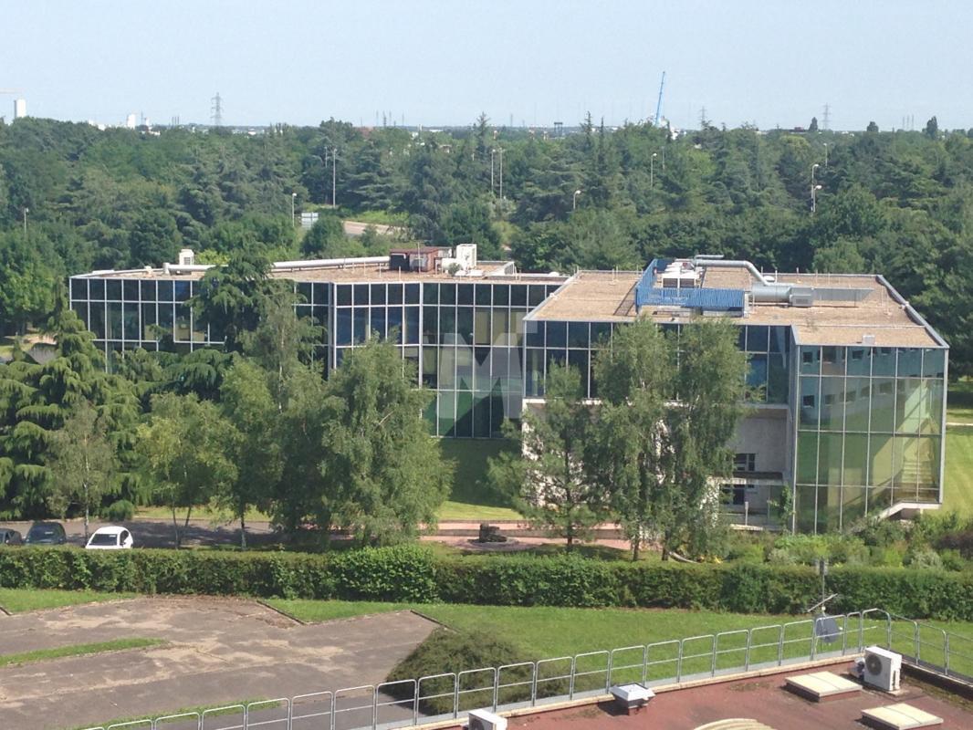 Light Industrial in Évry-Courcouronnes to rent Building Photo- Image 1 of 21