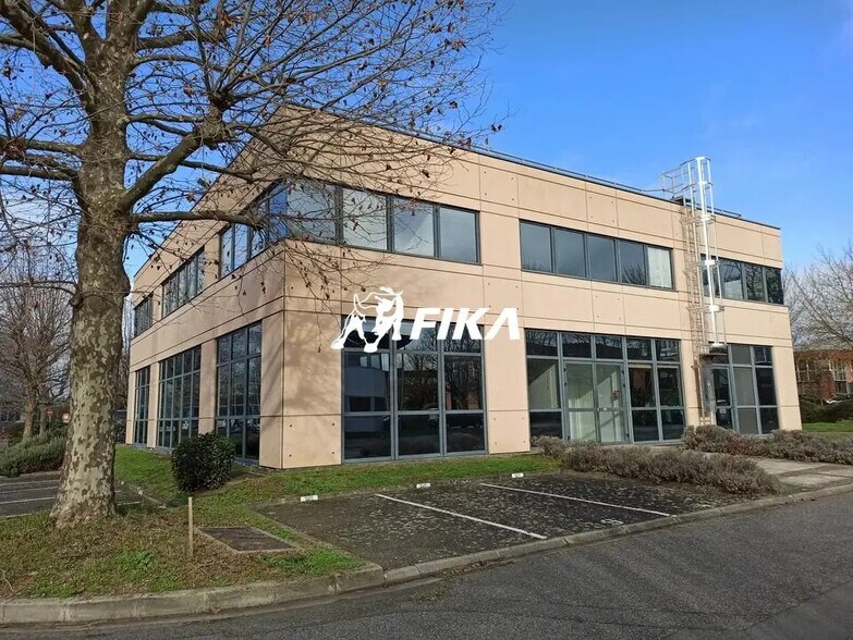 Office in Labège to rent - Building Photo - Image 2 of 7