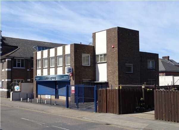 7 North St, Luton for sale Primary Photo- Image 1 of 1