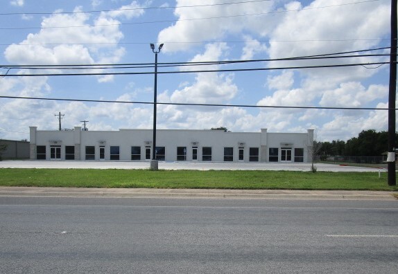 3121 Wilson Rd, Harlingen, TX for rent - Building Photo - Image 1 of 8