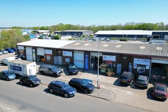 Springwood Dr, Braintree to rent Building Photo- Image 1 of 5