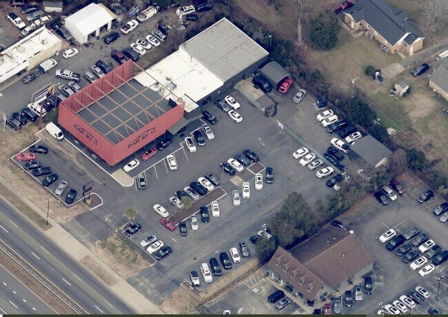 More details for 6353 E Independence Blvd, Charlotte, NC - Retail to Rent