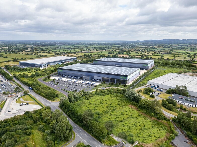 Wrexham Industrial Estate, Wrexham to rent - Building Photo - Image 1 of 5