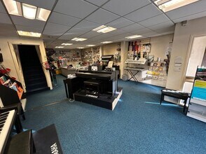 18 Cheltenham Parade, Harrogate to rent Interior Photo- Image 2 of 7