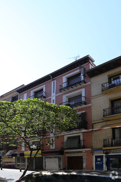 Calle Del Pez, 23, Madrid, Madrid for rent - Primary Photo - Image 1 of 1