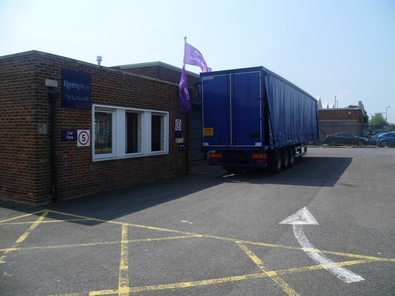 22 Rodney Rd, Southsea for sale - Primary Photo - Image 1 of 1