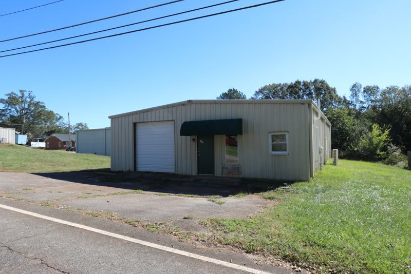 102 S Moore St, Duncan, SC for rent - Building Photo - Image 2 of 9