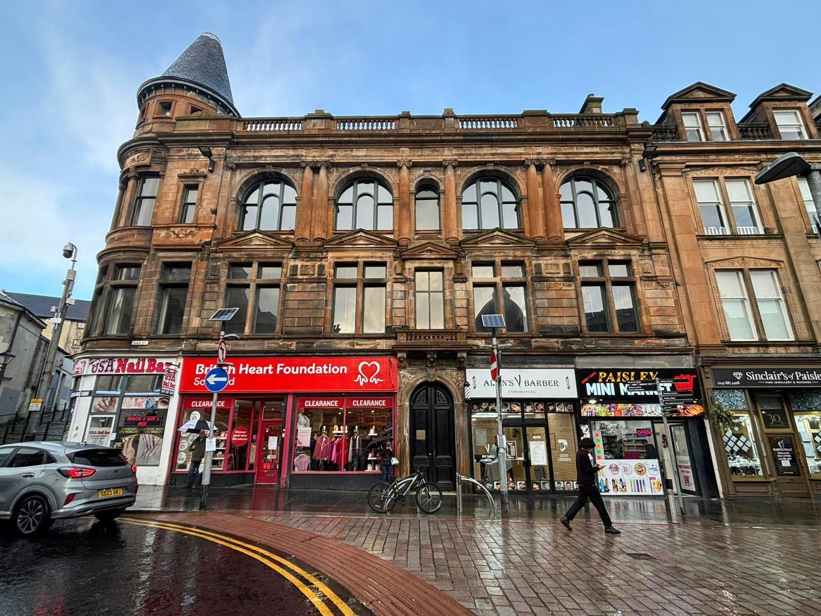 32-32D High St, Paisley to rent Building Photo- Image 1 of 10