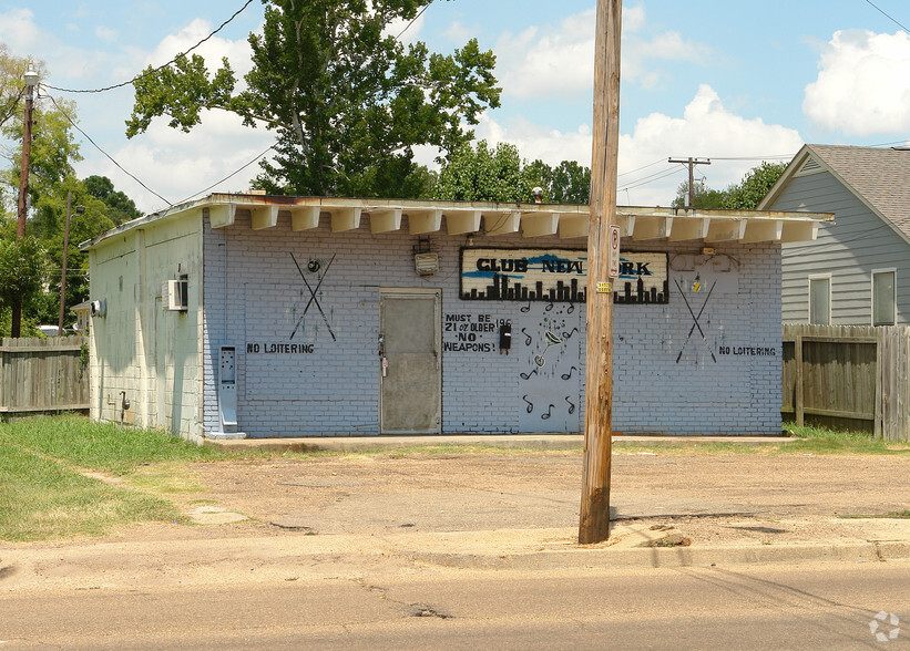 196 E Fortification St, Jackson, MS for rent - Primary Photo - Image 1 of 2